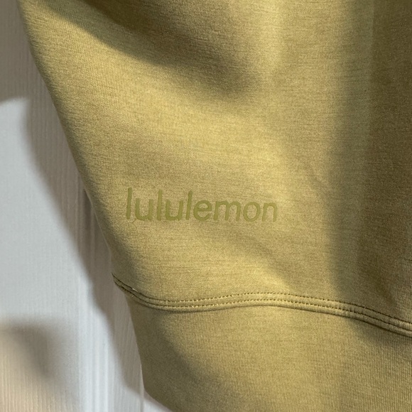 Lululemon Perfectly Oversized Cropped Crew *Softstreme EUC Size 4 - Picture 8 of 8